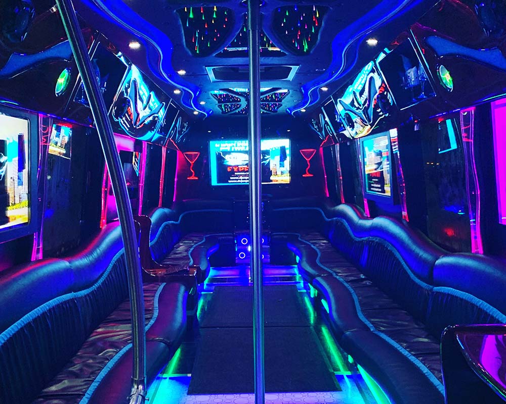 40 passenger limo bus stretch limo Chicago il