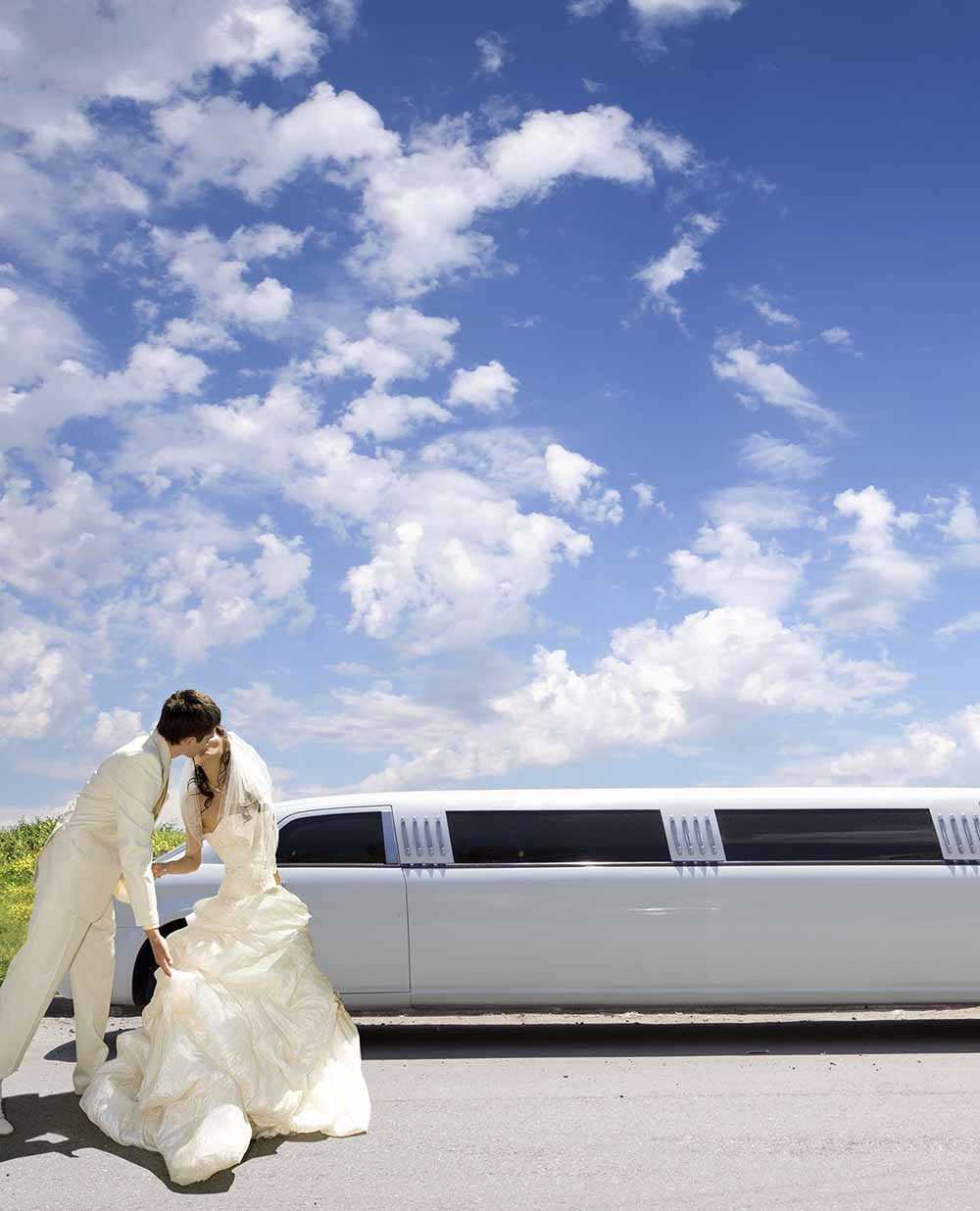 Wedding Limousine service Chicago Illinois